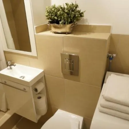 Bagno Centre 16 ワルシャワ
